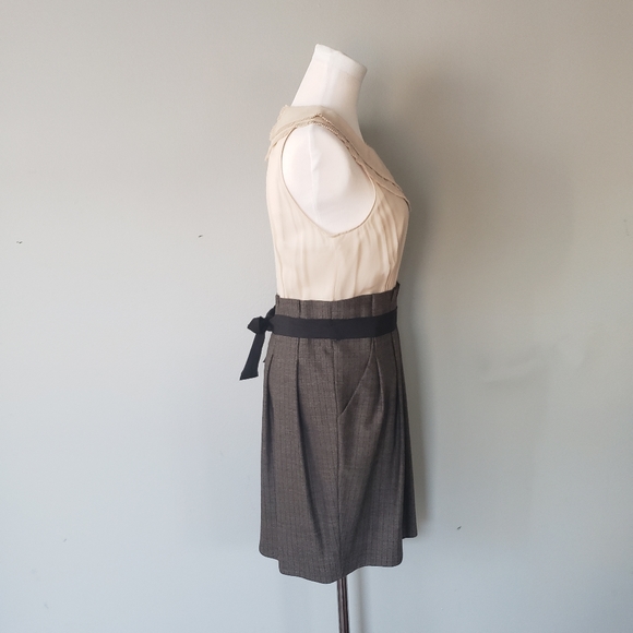 BCBG MAXAZRIA SLEEVELESS DRESS - Picture 3 of 8